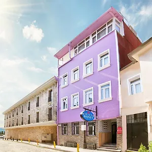  Apartment Seven Roses