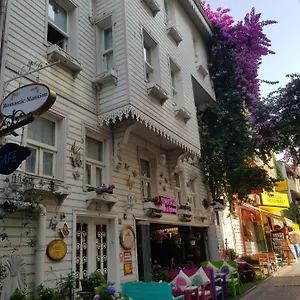 Romantic Mansion Апартаменты