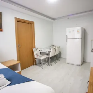  Apartment Gueven House